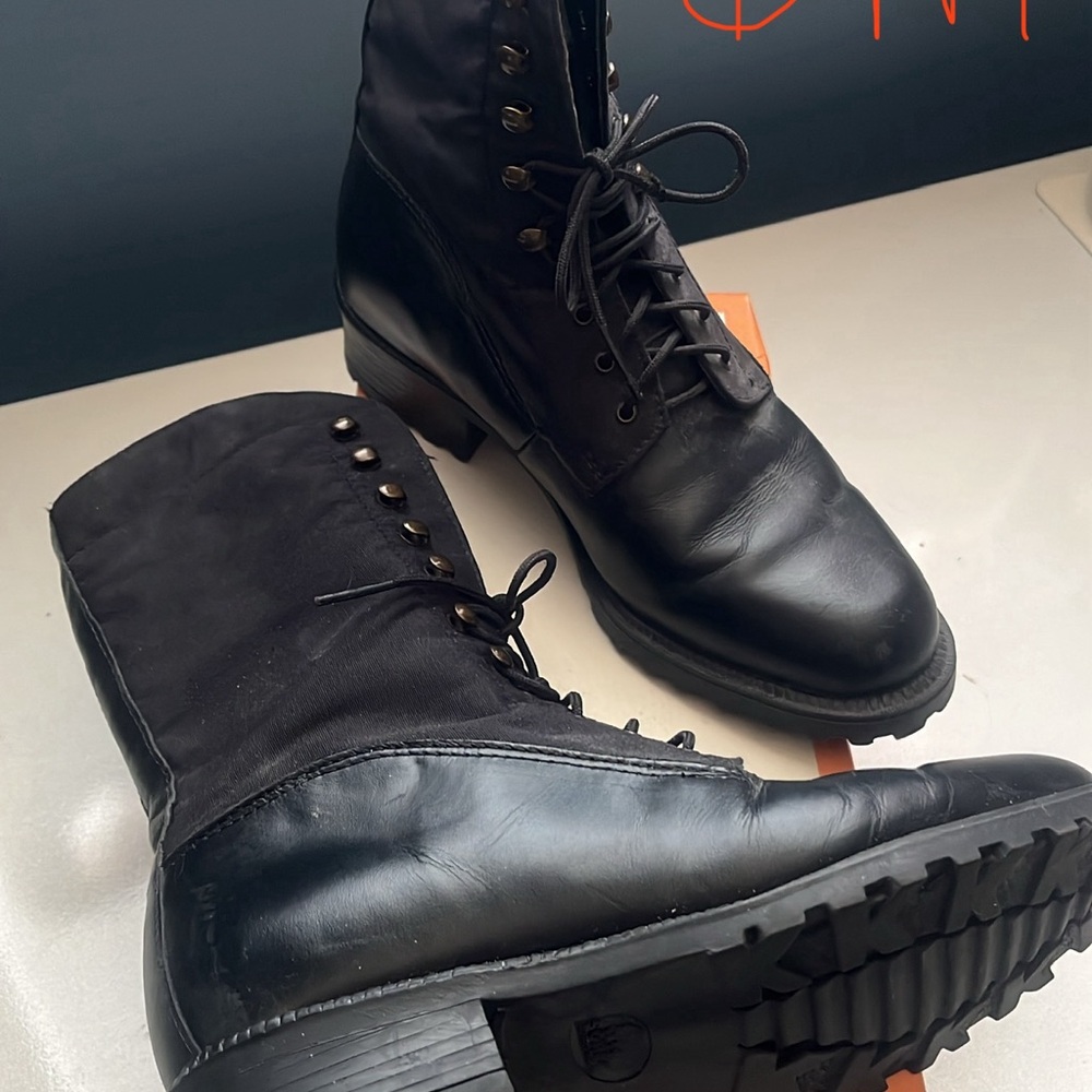 Black Tactical Combat Boots with Rugged Sole